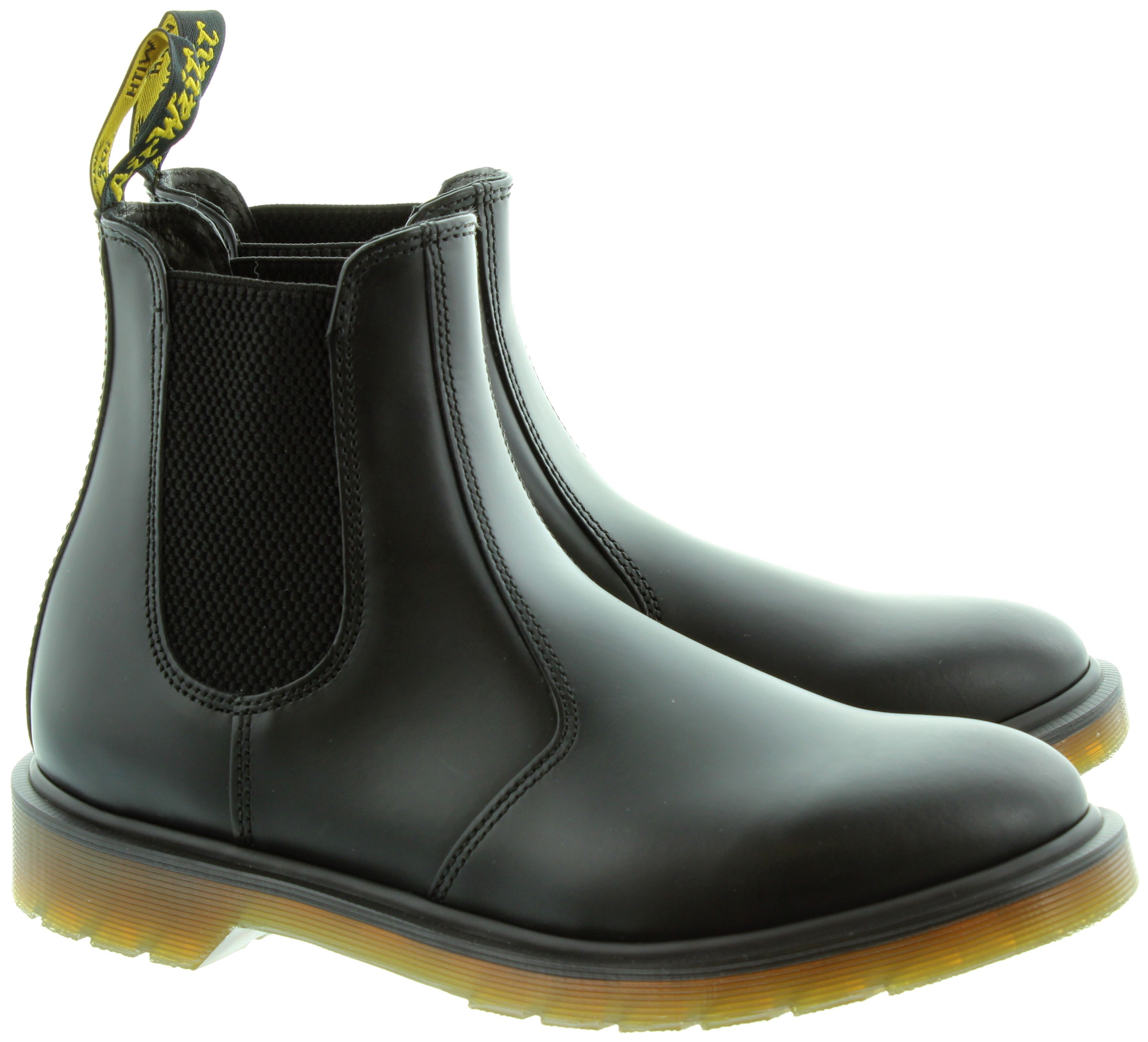 Dr Martens Leather 2976 Chelsea Boot in Black in Black