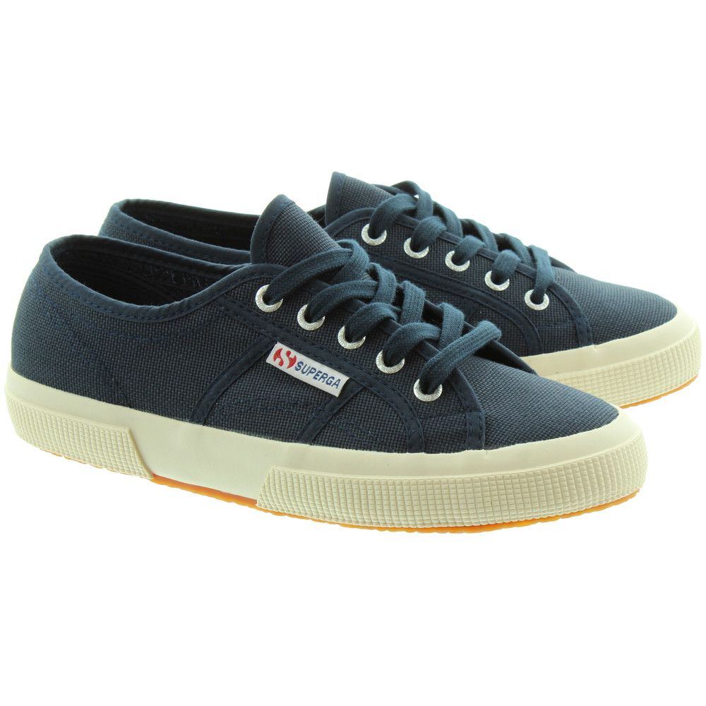 Superga 2750 Adults Cotu Canvas Pumps In Navy in Navy