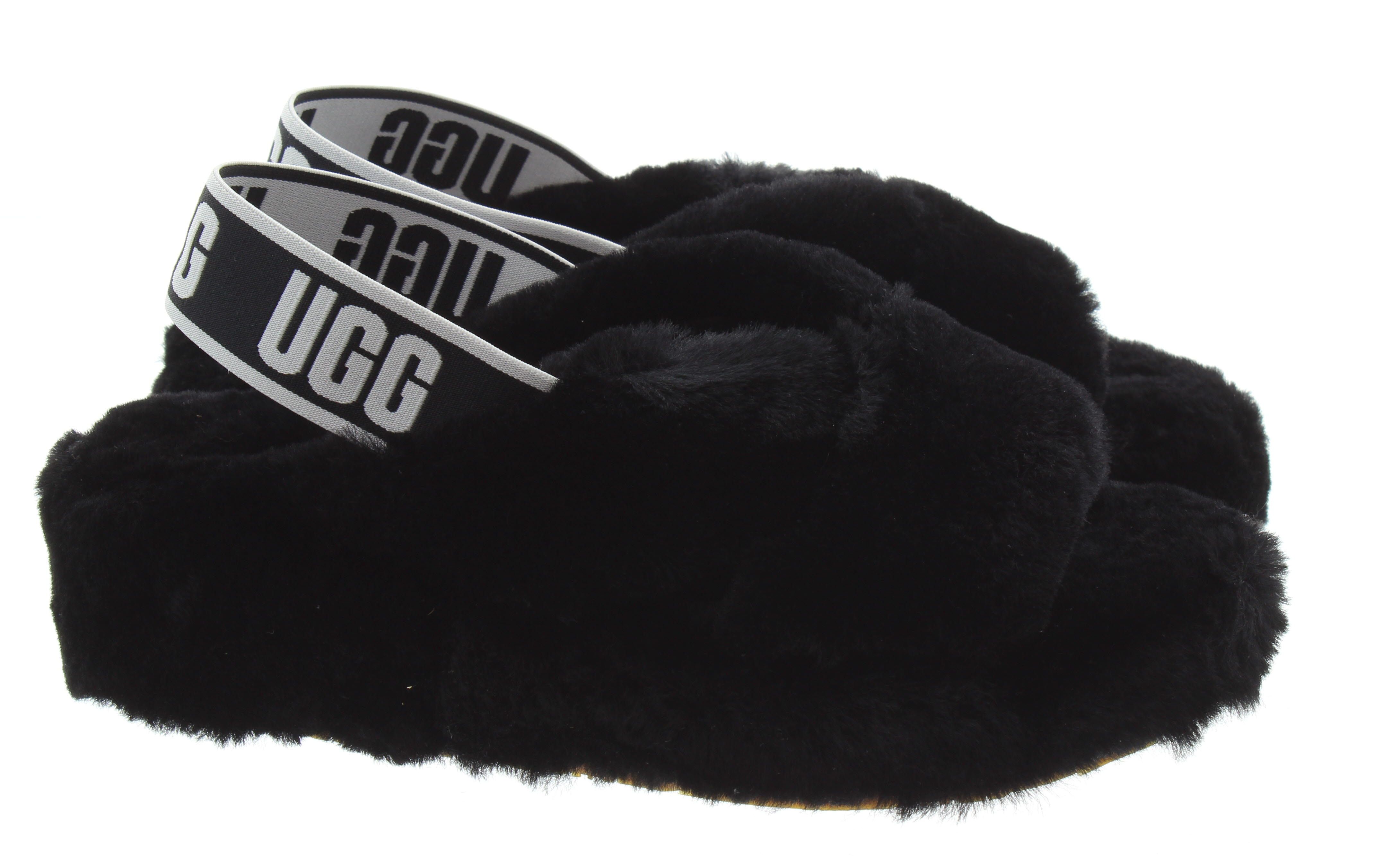 Ugg slides 2025 turning feet black