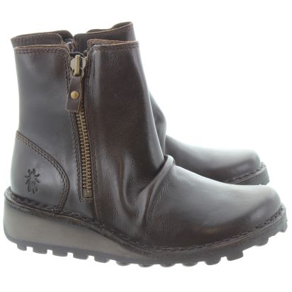 Brown fly boots online