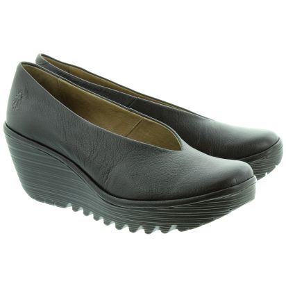 Fly london yaz wedge pump outlet