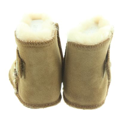 Erin uggs baby store