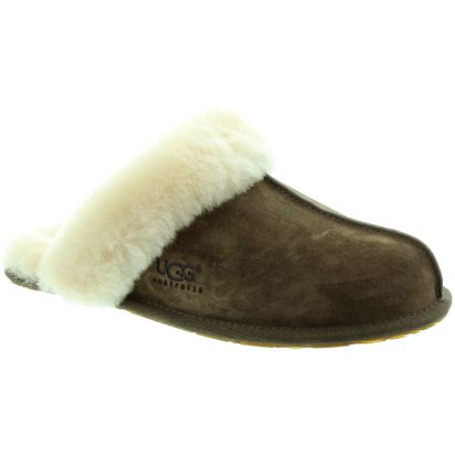 Ugg Scuffette Sheepskin Slipper in Espresso Brown in Espresso Brown