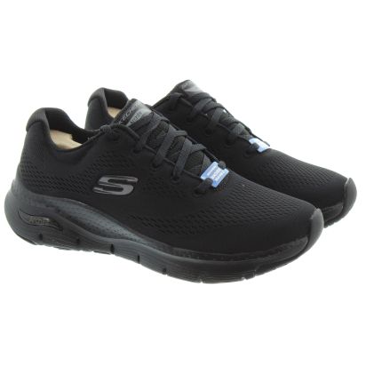Skechers all black sneakers online