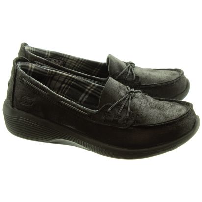 Skechers ladies flat discount shoes