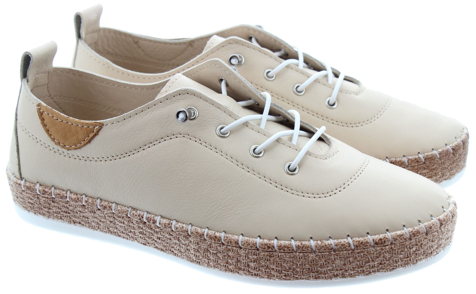 Ladies Evie Elastic Pumps In Cream