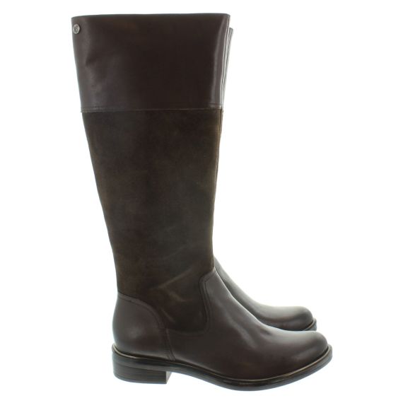 CAPRICE Ladies 25524 Flat Knee Boots In Brown 