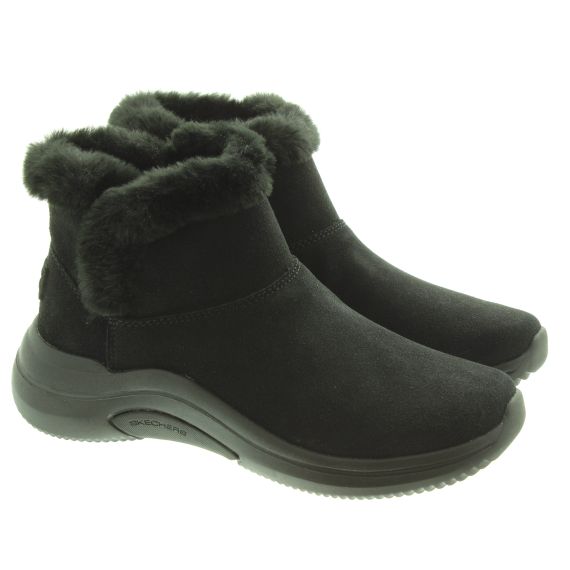 SKECHERS Ladies 144250 So Plush Boots In All Black