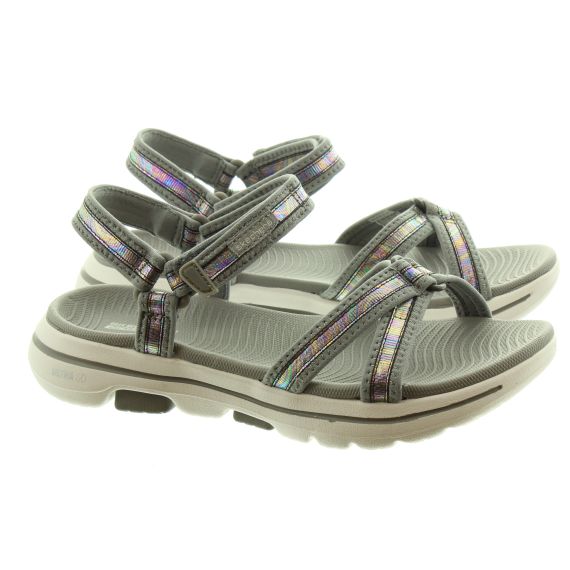 Skechers