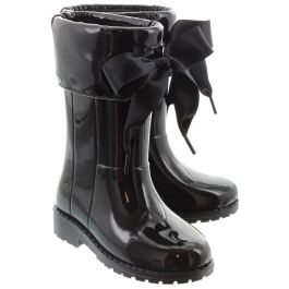 Kids black wellies clearance