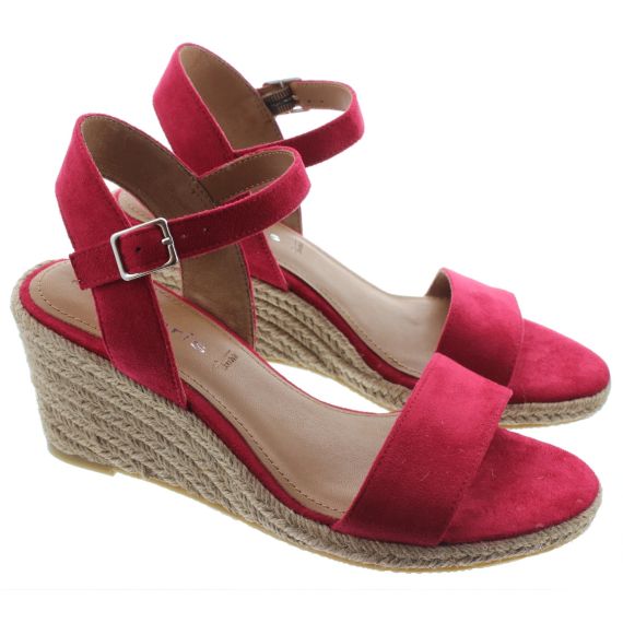 TAMARIS Ladies 28300 Wedge Sandals In Cherry Red